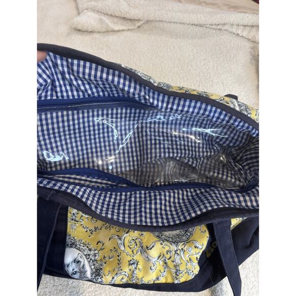 Victorian Style Toile Cat Bag - Picture 10 of 10